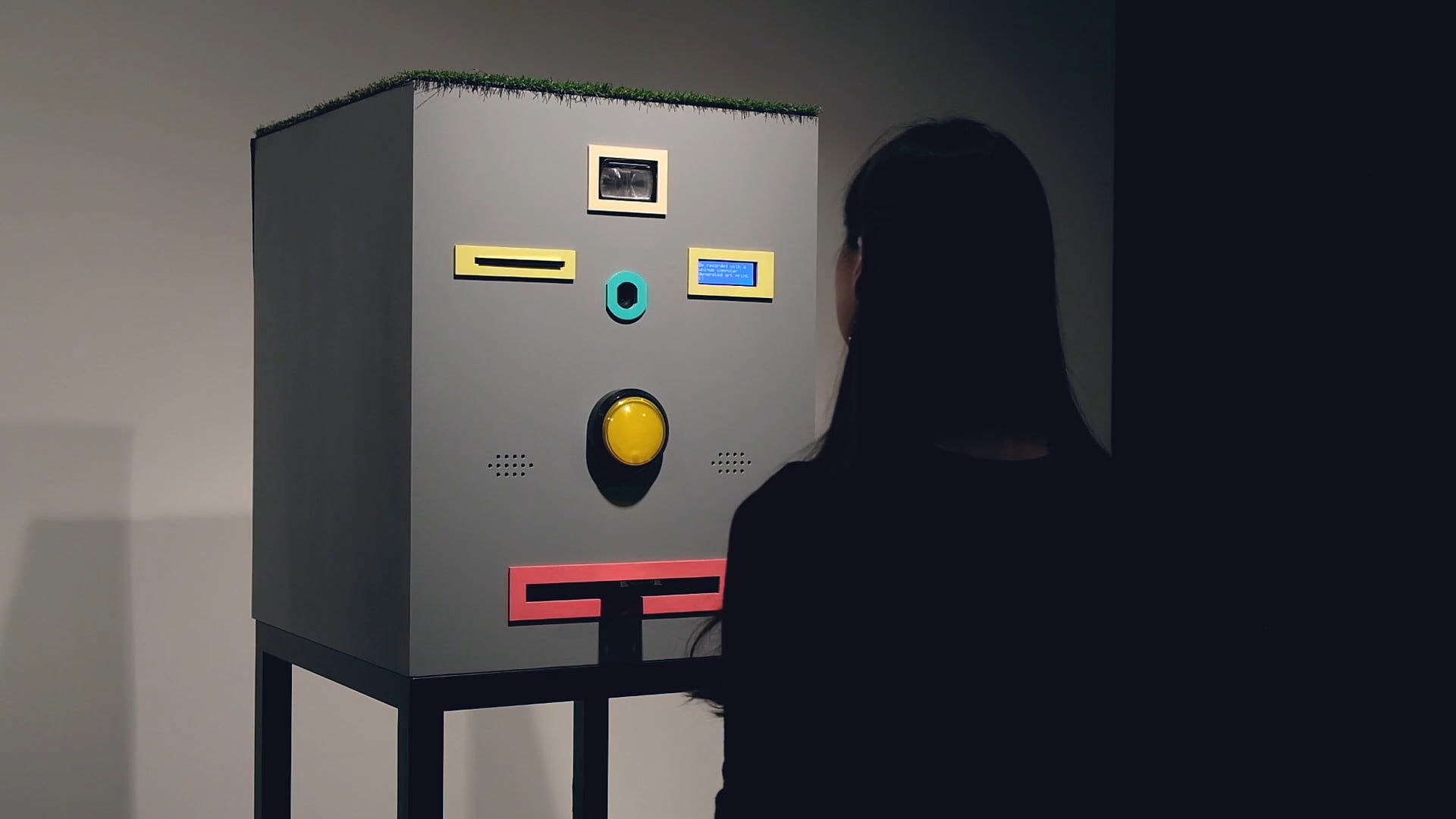 Face Trade art vending machine by Matthias Dorfelt